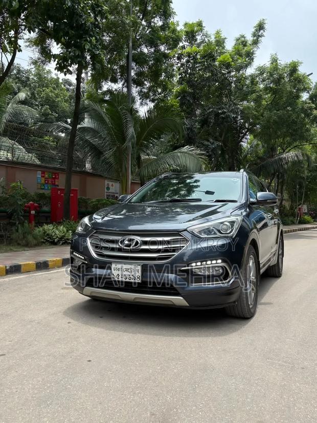 Hyundai Santa Fe 2017 Gray