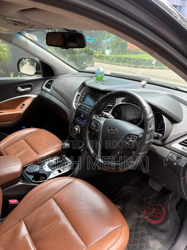 Hyundai Santa Fe 2017 Gray