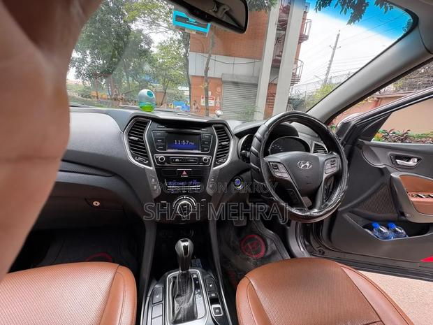 Hyundai Santa Fe 2017 Gray