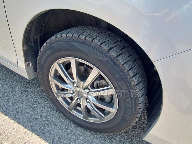 Toyota Noah 1.8 FWD Hybrid (7 Seater) 2021 Silver