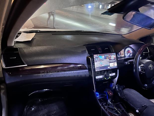 Toyota Premio 2018 Pearl