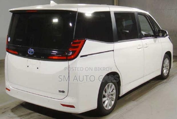 Toyota Noah 2022 Pearl