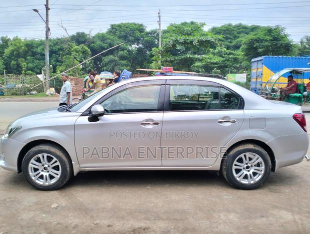 Toyota Axio 2012 Silver