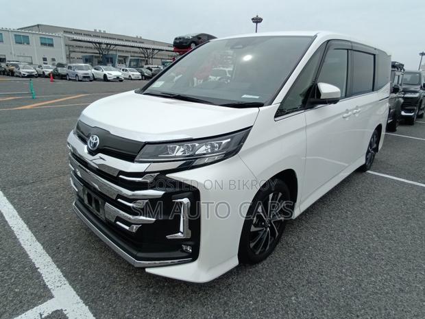 Toyota Noah 2023 Pearl