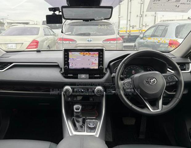 Toyota RAV4 2021 Gray