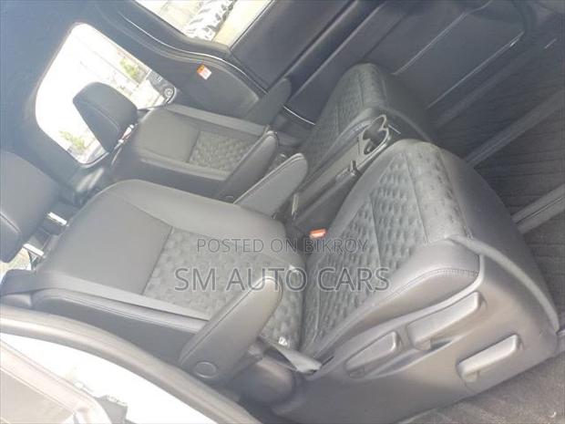 Toyota Voxy 2023 Pearl
