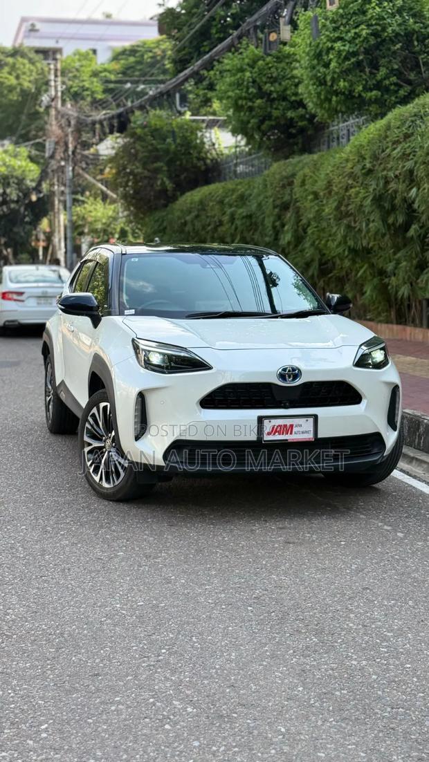 Toyota Yaris Cross 2021 Pearl
