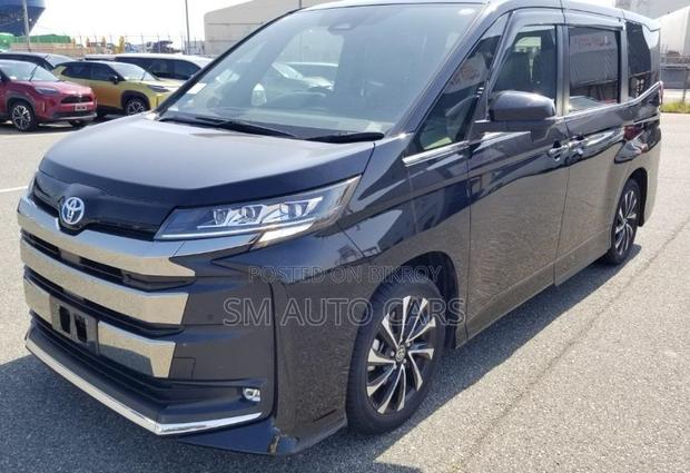 Toyota Noah 2022 Black
