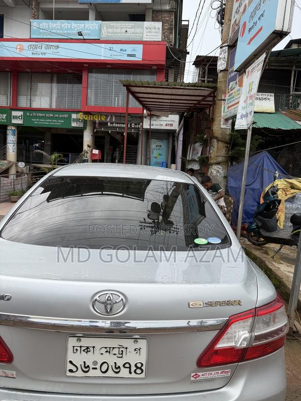 Toyota Premio 2012 Silver