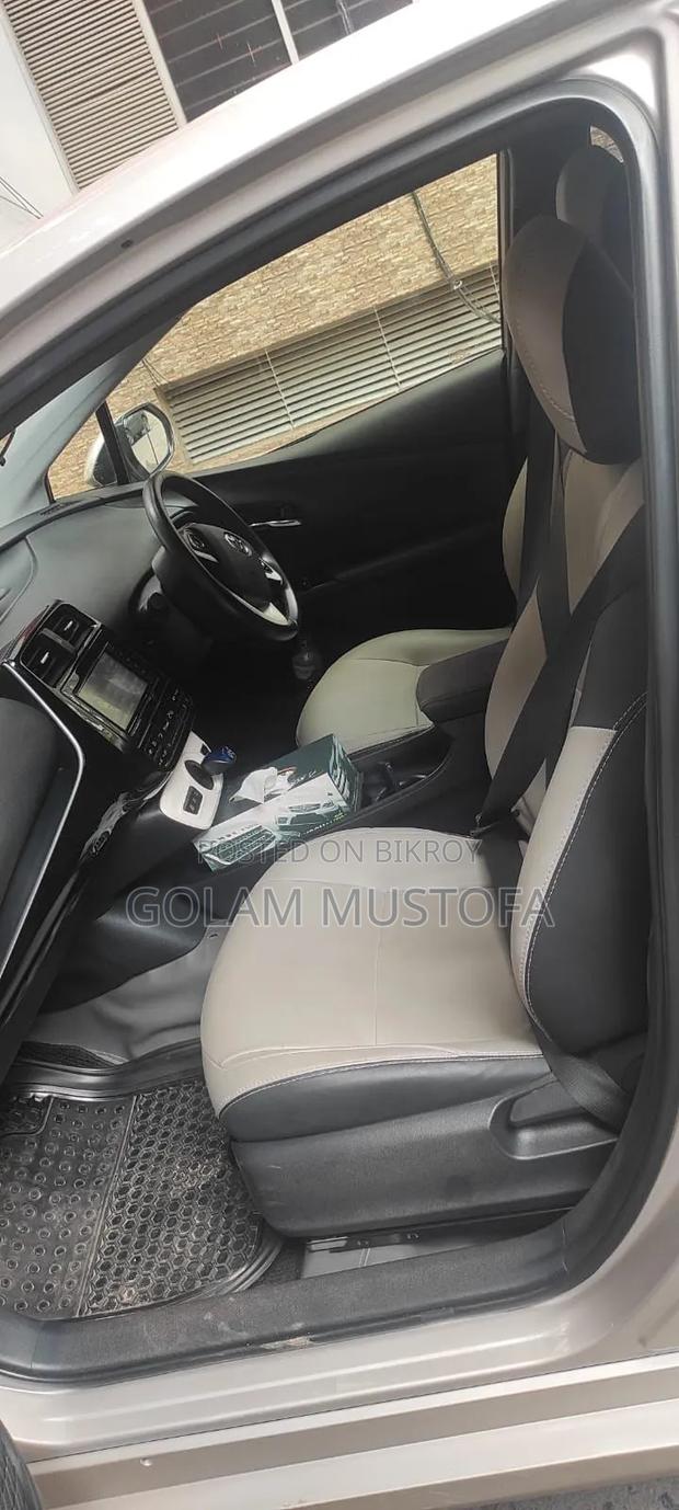 Toyota Prius 2017