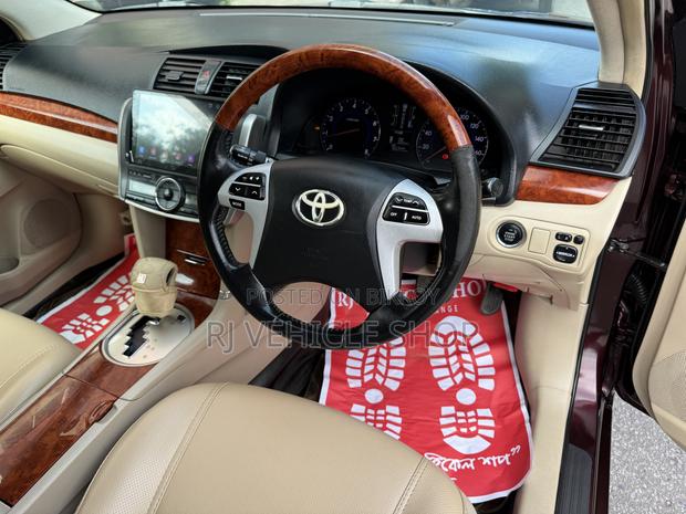 Toyota Premio 1.5 FWD 2013 Maroon