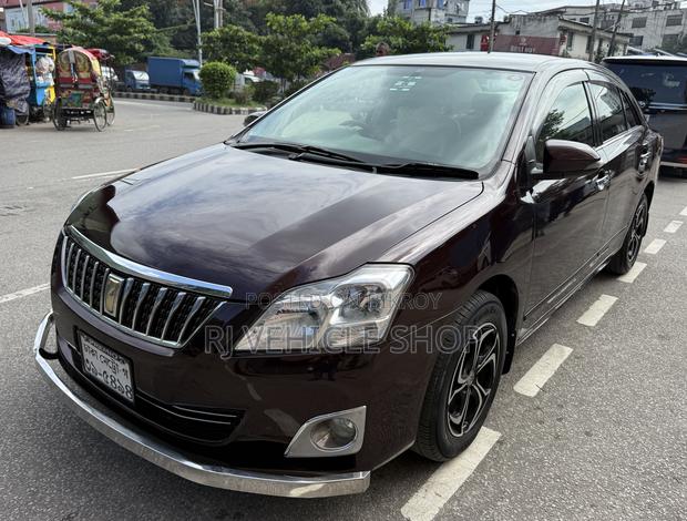 Toyota Premio 1.5 FWD 2013 Maroon