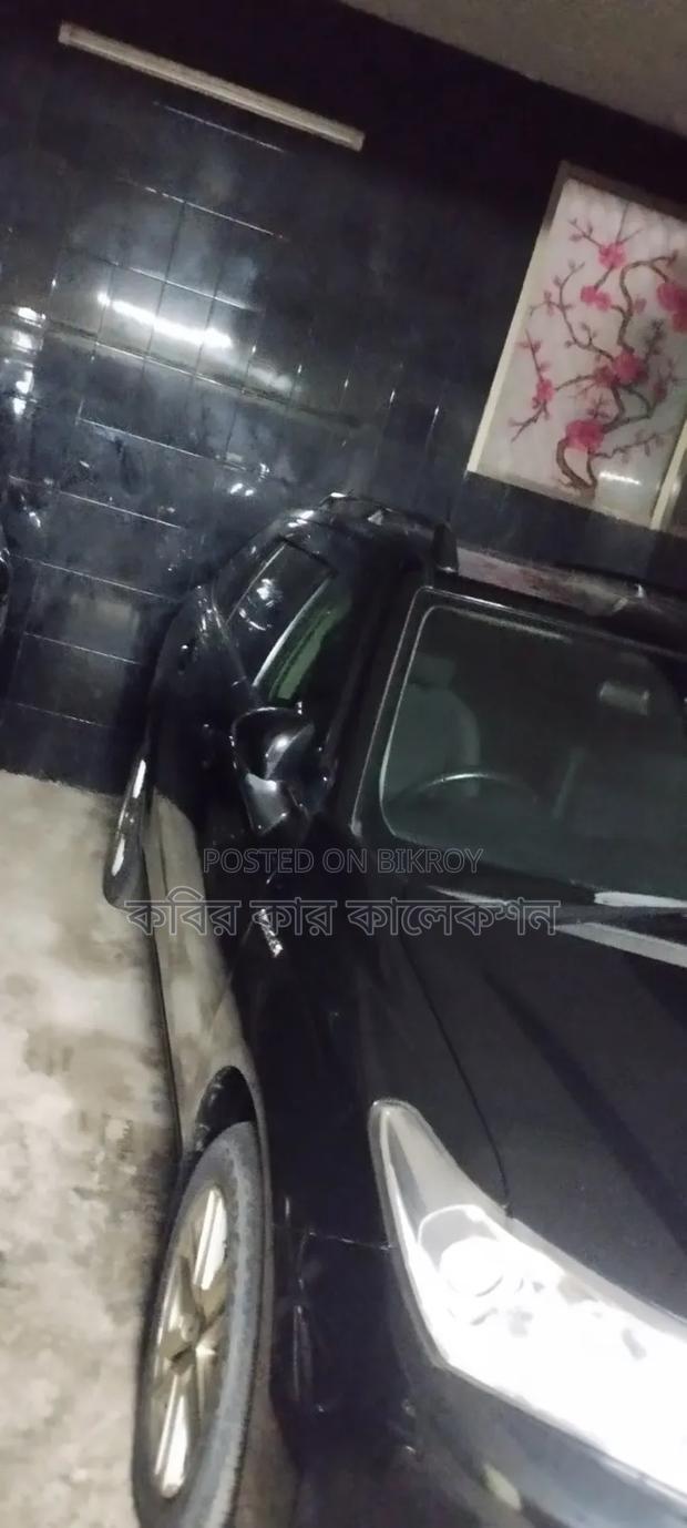 Toyota Corolla Fielder 2017 Black