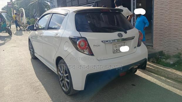 Toyota Vitz 2012 Pearl