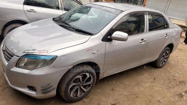 Toyota Axio 1.5 G 4WD 2010 Silver