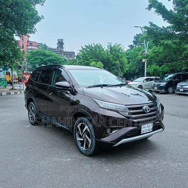Toyota Rush 1.5 AWD 2018 Maroon