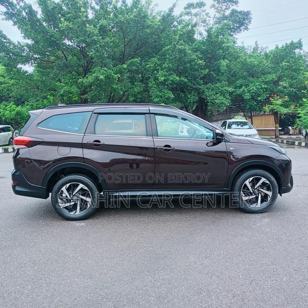 Toyota Rush 1.5 AWD 2018 Maroon