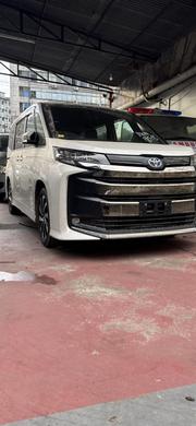 Toyota Noah 2022 Pearl for sale