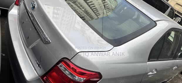 Toyota Axio 2021 Silver
