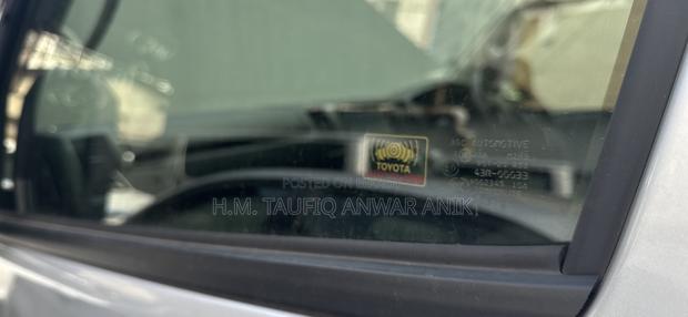 Toyota Grand HiAce 2002 Silver