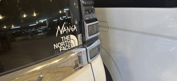 Toyota Voxy 2022 Pearl