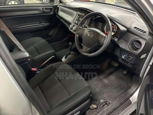 Toyota Axio 2021 Silver