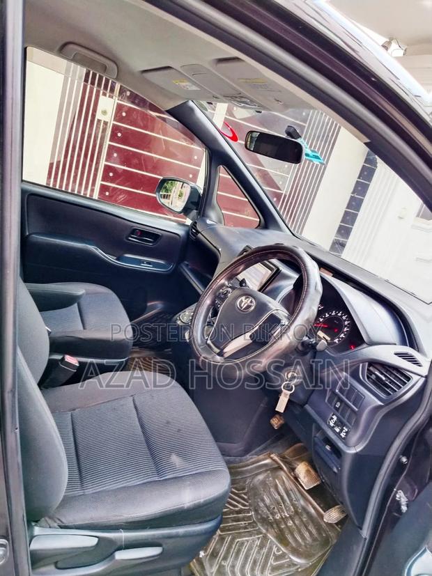 Toyota Noah 2014 Maroon