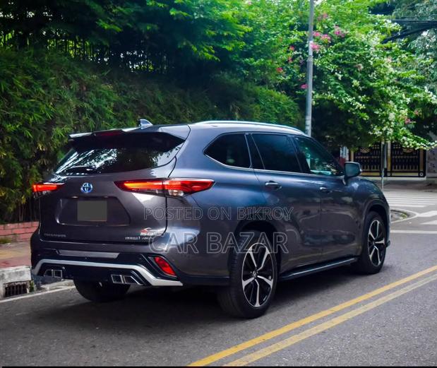 Toyota Highlander Platinum 2022 Gray