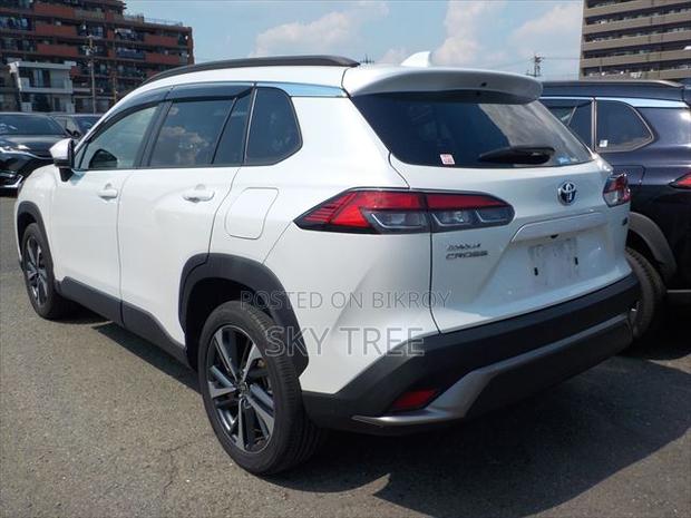 Toyota Corolla Cross 2021 Pearl