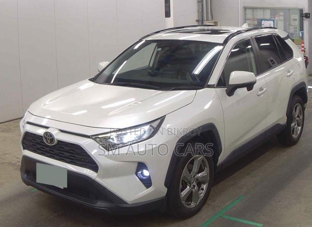 Toyota RAV4 2021 Pearl