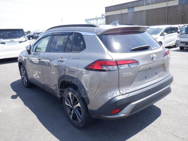 Toyota Corolla Cross 2022 Brown