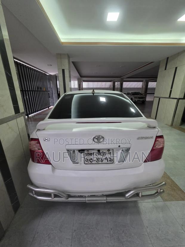Toyota Corolla 2004 White