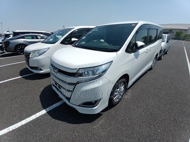 Toyota Noah 2021 Pearl