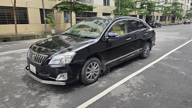 Toyota Premio 2014 Black