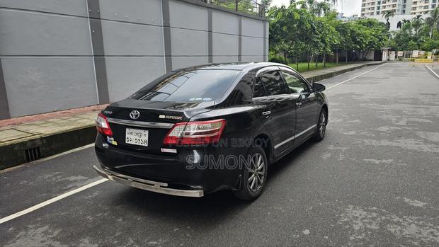 Toyota Premio 2014 Black
