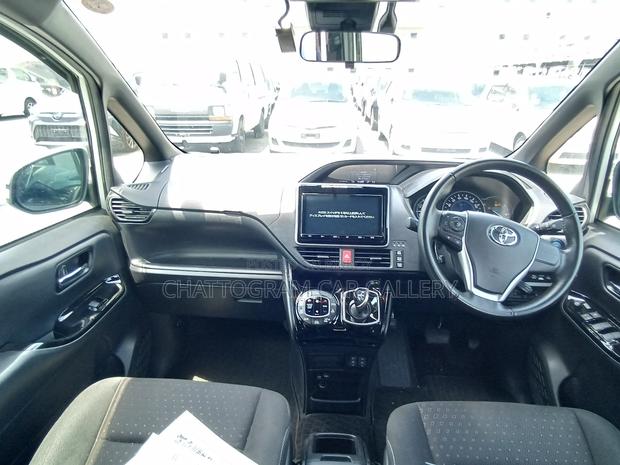 Toyota Noah 2021 Pearl