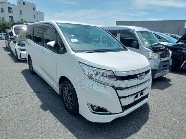 Toyota Noah 2021 Pearl