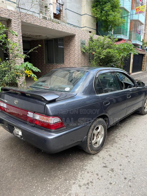 Toyota Corolla Sedan 1995 Gray
