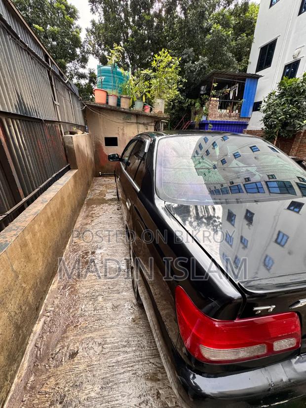 Toyota Carina 1999 Black
