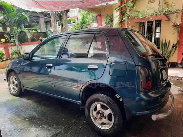 Toyota Starlet 1998 Green