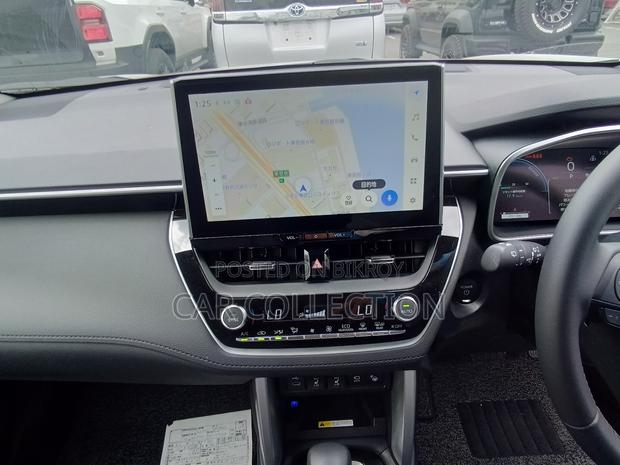 Toyota Corolla Cross LE 2WD 2024 Pearl