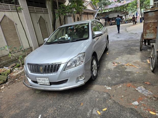 Toyota Premio 1.5 FWD 2013 Silver