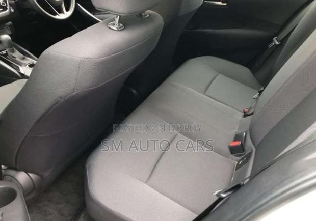 Toyota Corolla 2021 Pearl