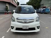 Toyota Noah 2.0 158hp FWD (7 Seater) 2011 Pearl for sale