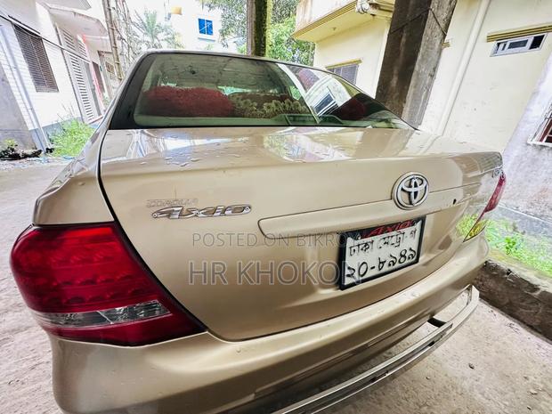 Toyota Axio 2010
