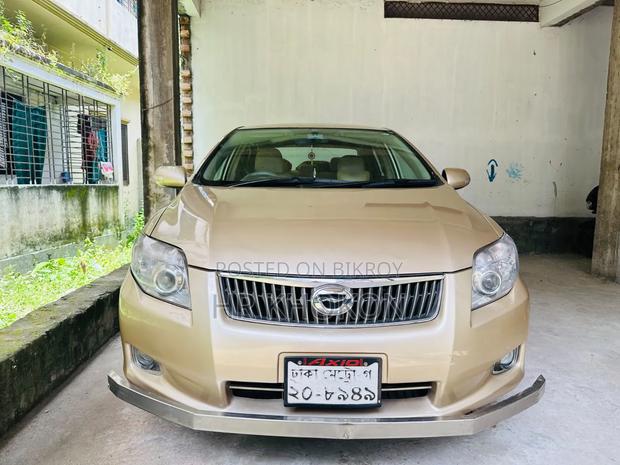 Toyota Axio 2010