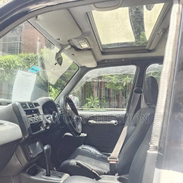 Toyota RAV4 1995 White