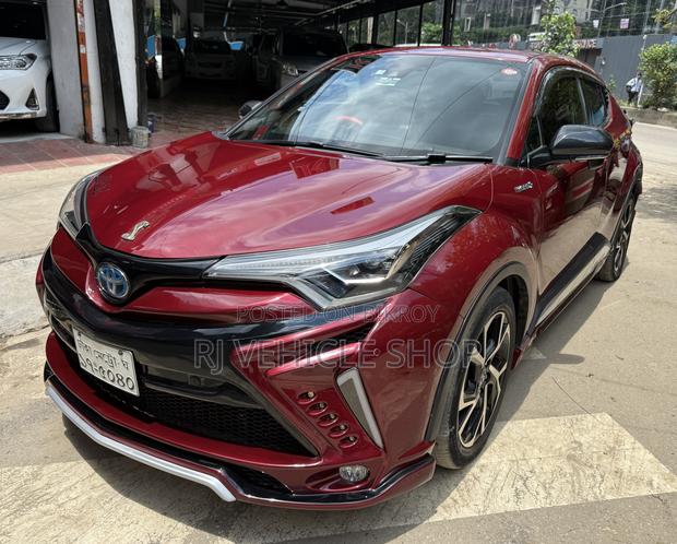 Toyota C-Hr 2017 Maroon