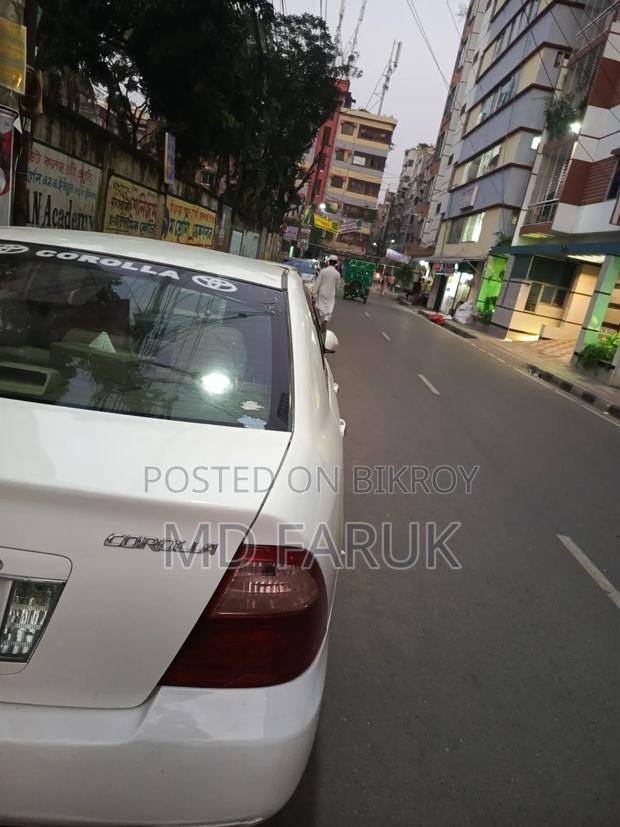 Toyota Corolla 2004 White