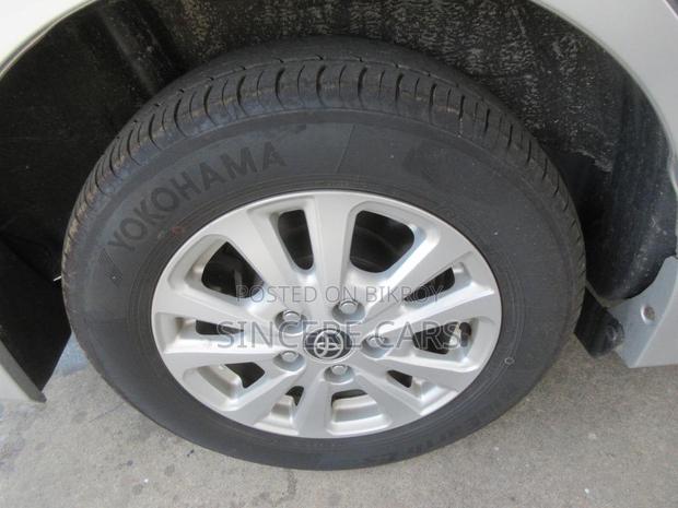 Toyota Noah 2021 Silver